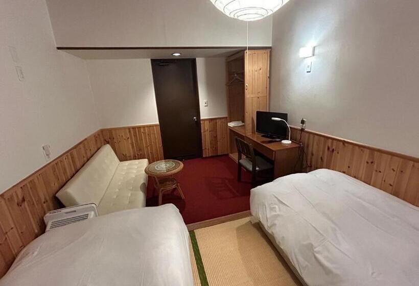 带共用浴室的标准房间, Niseko Pension Bellary