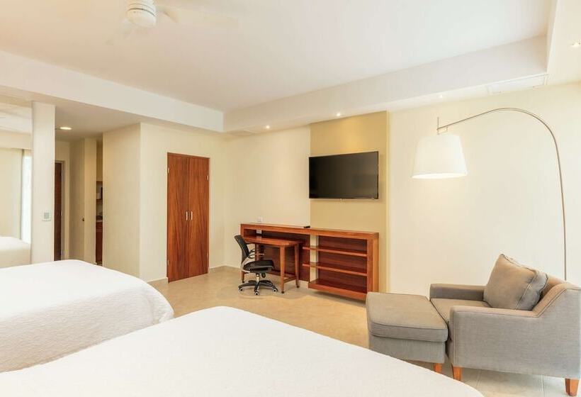 ２ダブルベッドのスタンダードルーム, Hampton Inn & Suites By Hilton Los Cabos