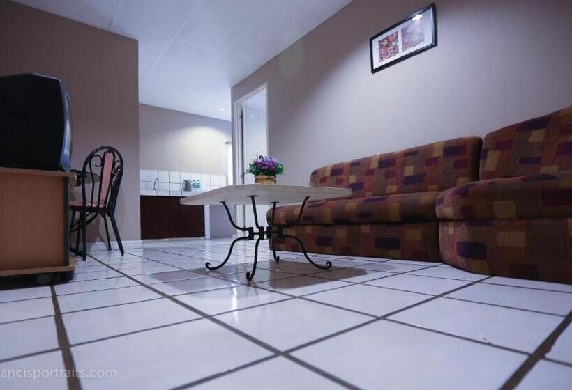 Family Suite, Value Star Inn