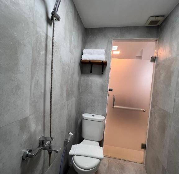 Полулюкс, Fastrooms Bekasi