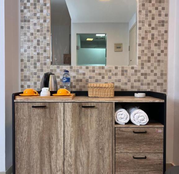 Полулюкс, Fastrooms Bekasi