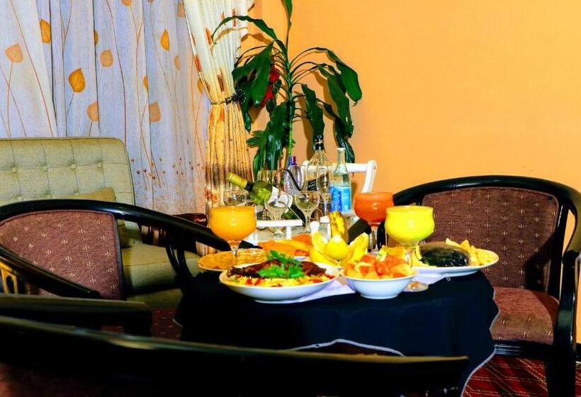 اتاق لوکس سه تخته, Keba Hotel & Guest House