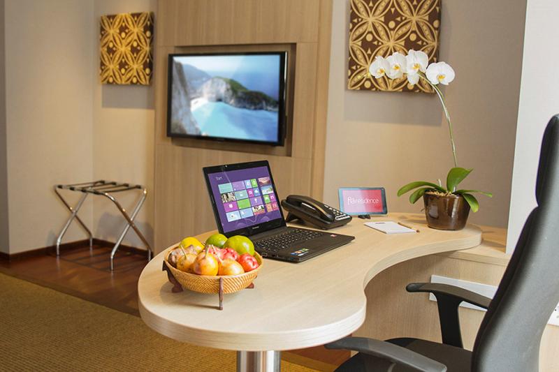Exekutiv Studio, Ra Premiere Simatupang