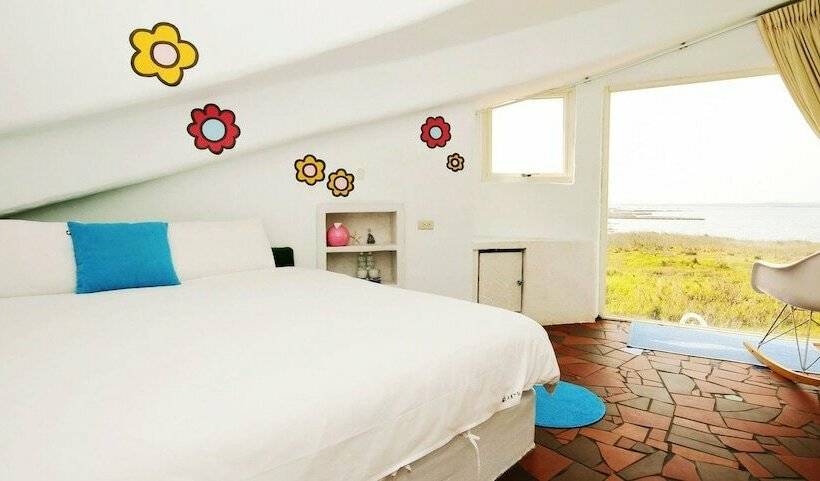 اتاق پریمیوم چهارنفره, La Villa De La Sirene