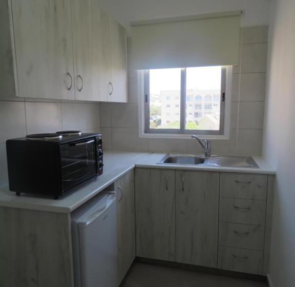 高级工作室, Polyxeni Hotel Apartments
