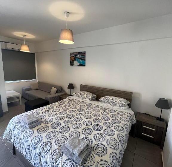 高级工作室, Polyxeni Hotel Apartments