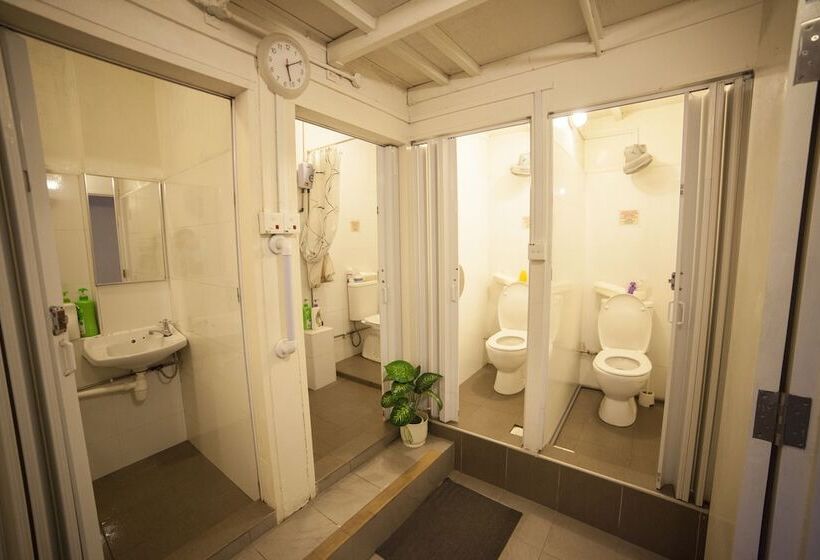 اتاق استاندارد یک تخته با سرویس بهداشتی مشترک, Blanc Inn   Hostel