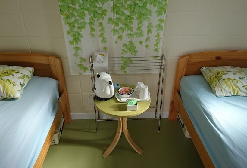 스탠다드 룸 공동 욕실, Okinawa Resort