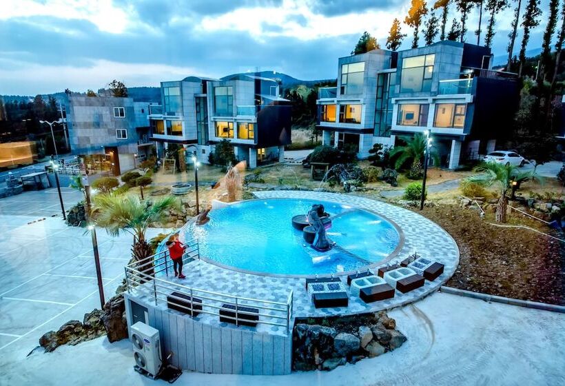 디럭스 룸, Donnaekohill Resort