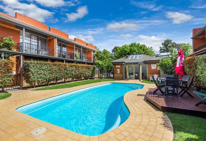 Семейный Номер, National Hotel Complex Bendigo