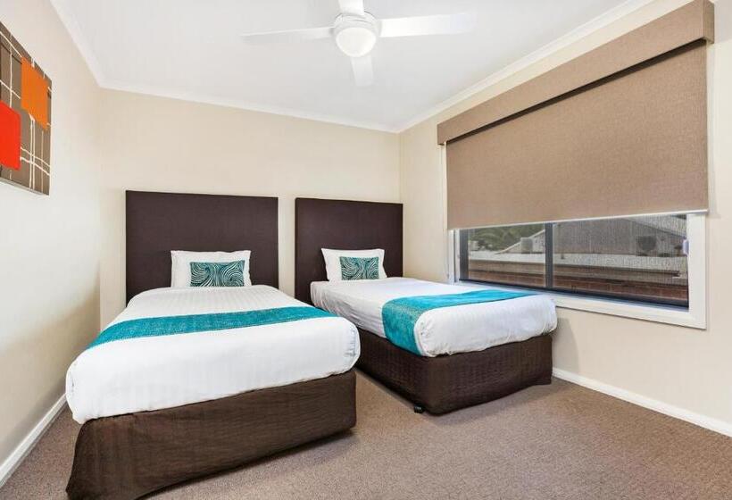 Апартаменты 2 Спальни, National Hotel Complex Bendigo