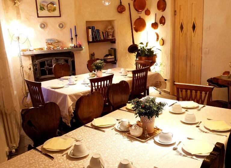 اتاق سوپریور, Maison Dunoyer Chambres Et Tables D Hotes