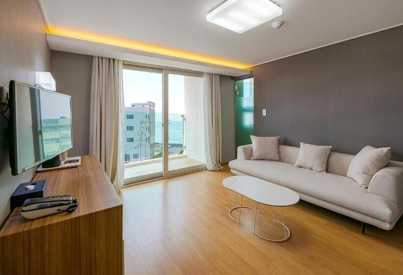 Люкс Повышенной Комфортности, Pampas Hotel Jeju