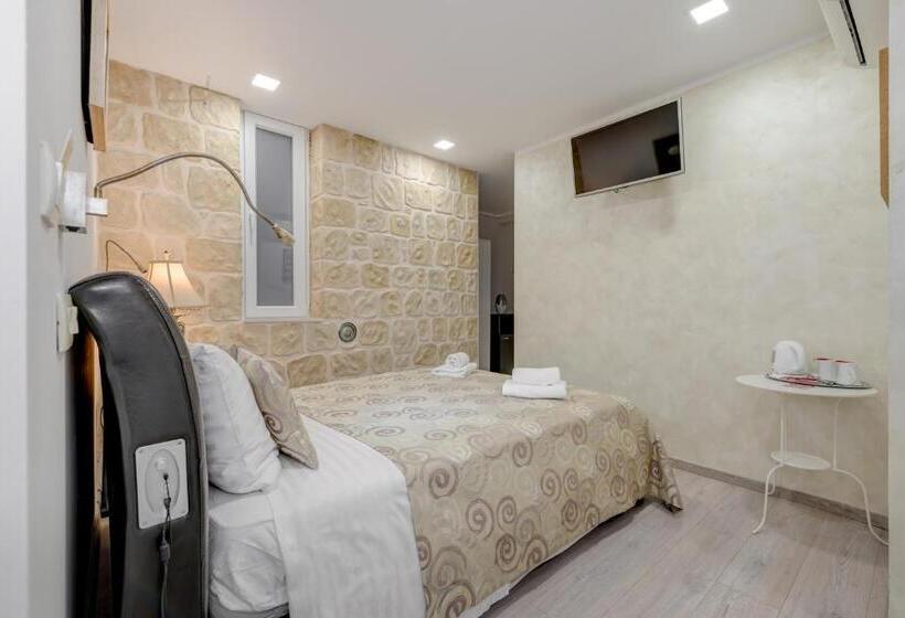 اتاق استاندارد, Metropole Luxury Rooms