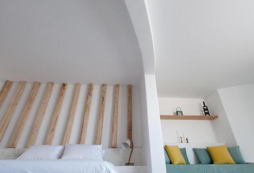 سوئیت دولوکس با چشم‌انداز, Neptune Luxury Suites