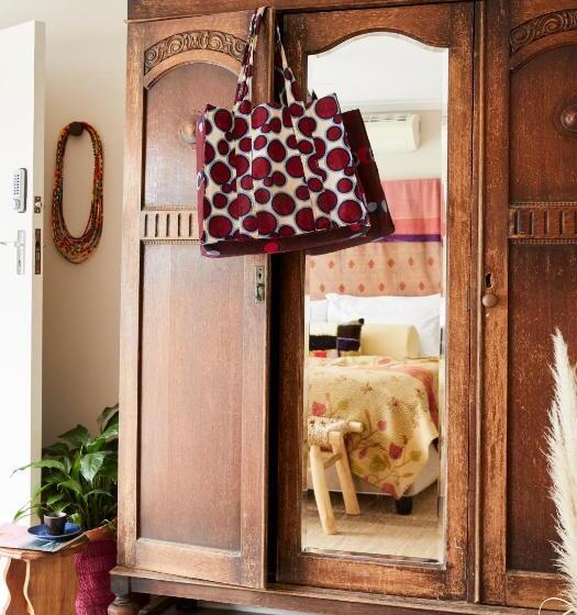 غرفة عائلية, The Big   Luxury Backpackers