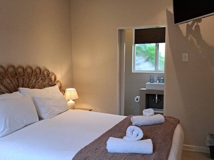 غرفة قياسية, The Big   Luxury Backpackers