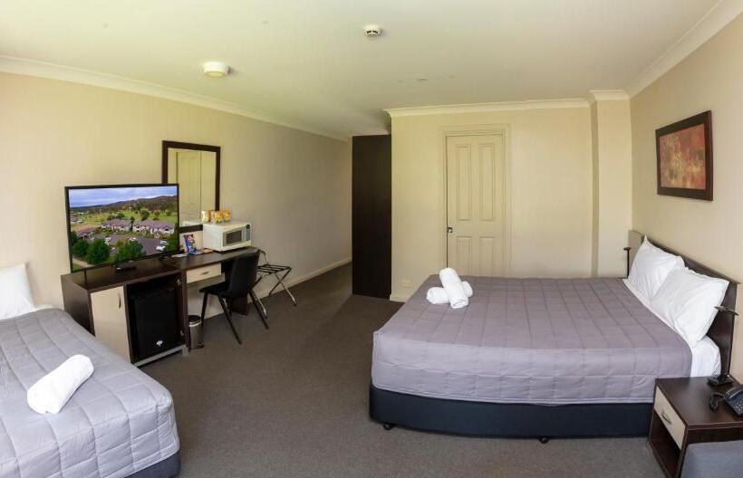 Трехместный Номер Deluxe, Cootamundra Heritage Motel & Apartments