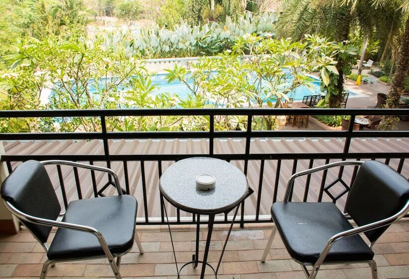 اتاق لوکس, Phoomthai Garden