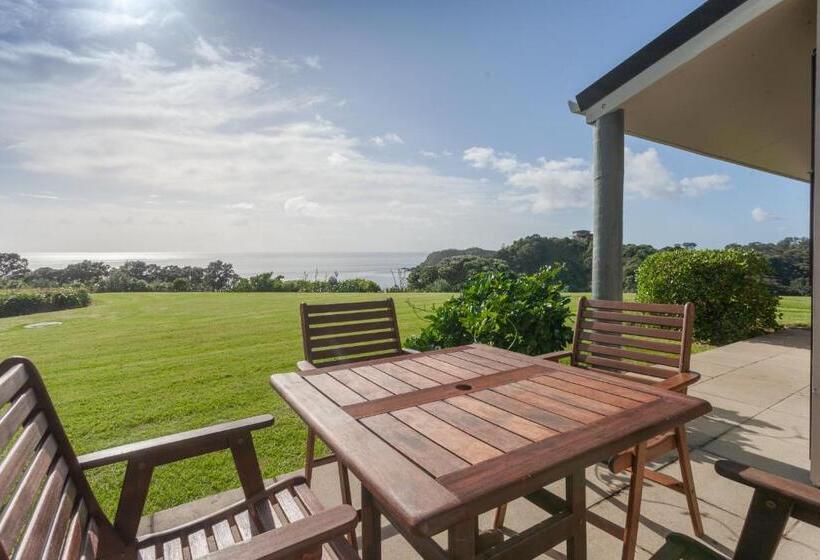 2 Bedroom Premium Apartment Sea View, Pacific Rendezvous Resort
