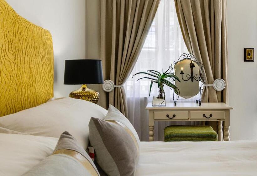 Номер Стандарт, The Post House Hotel   No Children Under The Age Of 16yrs