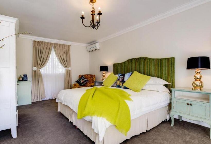 Номер Deluxe, The Post House Hotel   No Children Under The Age Of 16yrs