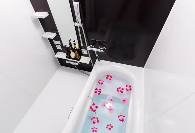 이코노미 스튜디오, Condominium Hotel Monpa