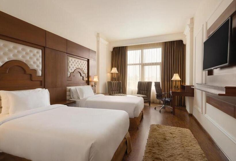 اتاق استاندارد برای معلولان, Ramada Plaza By Wyndham Chandigarh Zirakpur