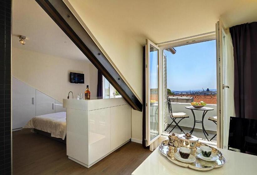 豪华海景房, La Porta Luxury Rooms