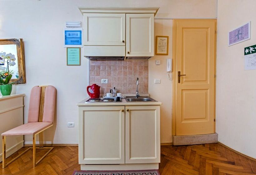Апартаменты 1 Спальня Вид на Море, Residence La Carera