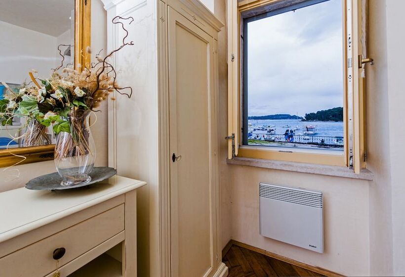Номер Стандарт Вид на Море, Residence La Carera