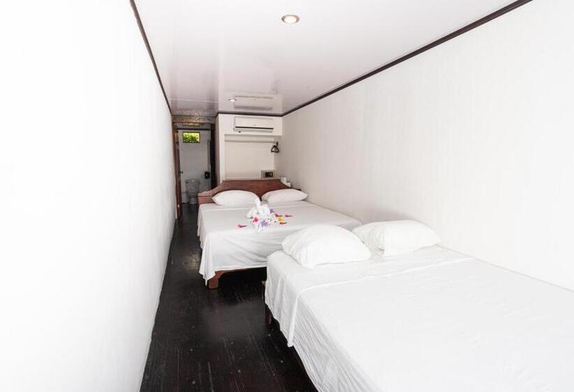 Четырехместный Номер Стандарт, El Faro Containers Beach