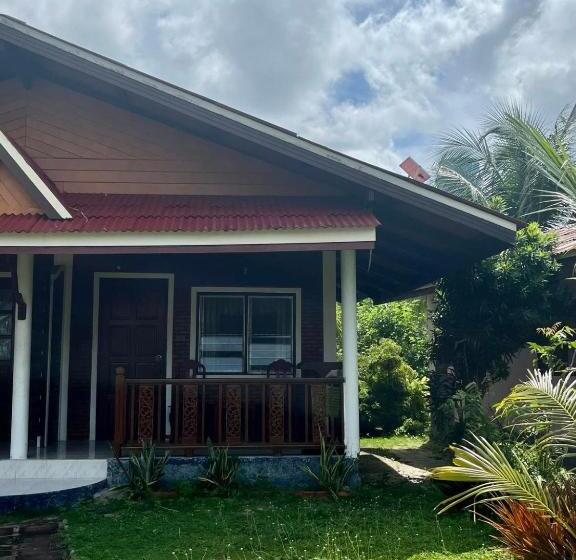 스탠다드 방갈로 정원 전망, First Villa Beach Resort