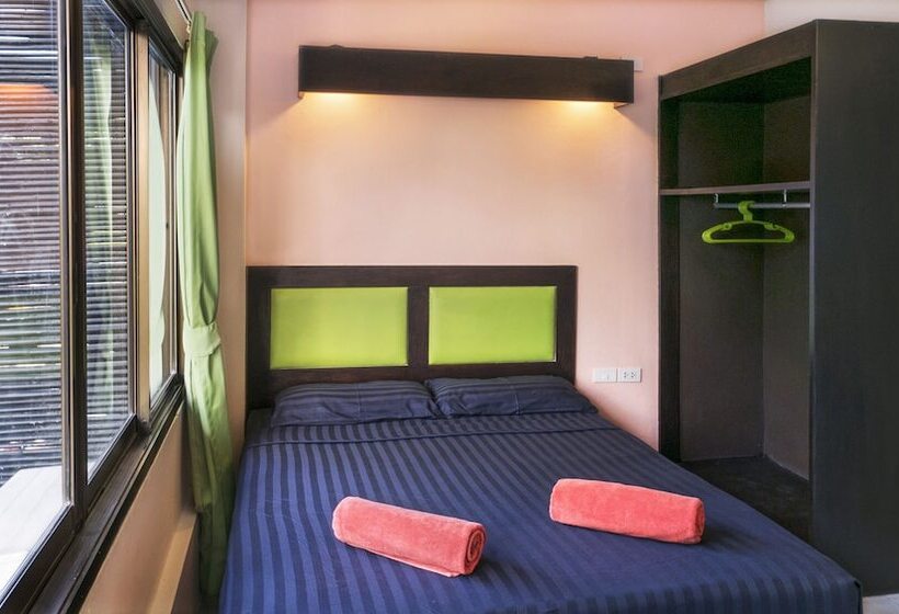 이코노미 룸, Ubox Samui Hostel   Chaweng Beach