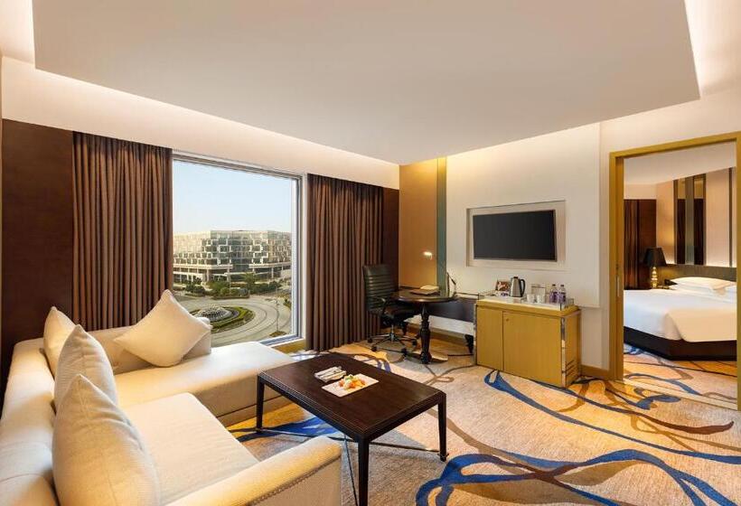 سوییت لوکس, Pride Plaza Hotel, Aerocity New Delhi