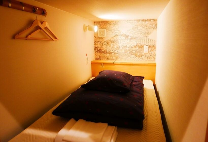 Кровать в Общей Комнате, K S House Takayama   Quality Hostels