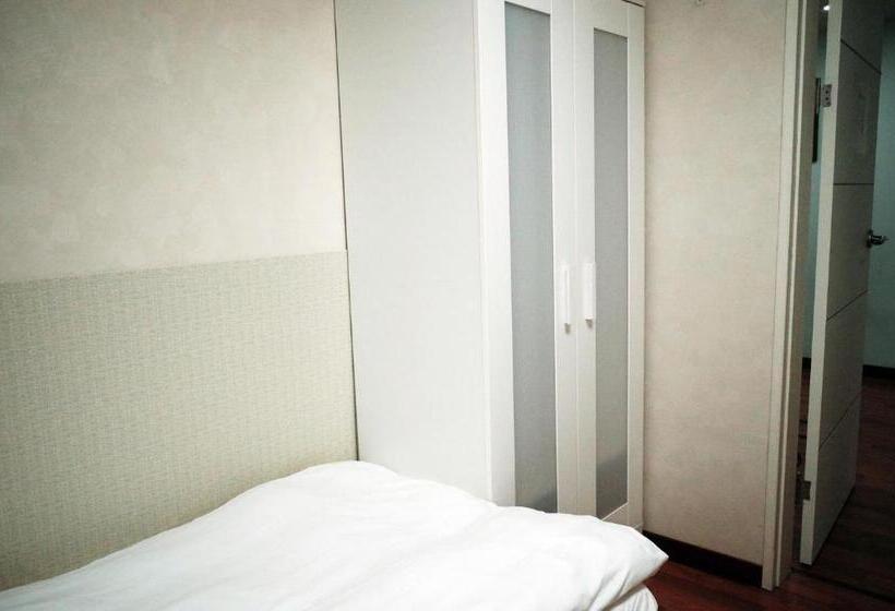 스탠다드 룸 공동 욕실, Yakorea Hostel Gangnam