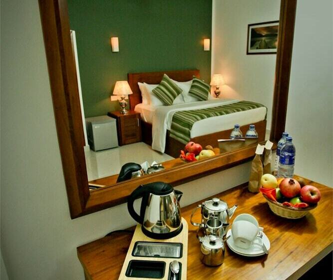 חדר סטנדרט לשלושה, Travellers Nest Kandy