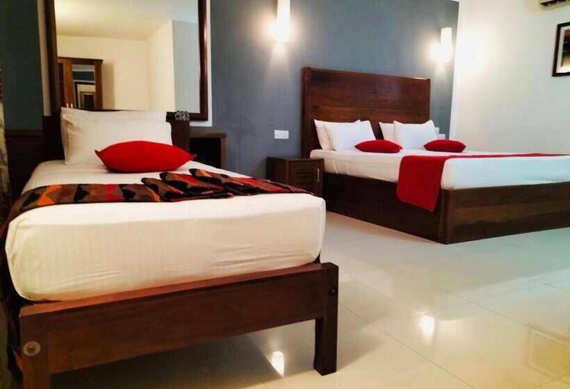 חדר סטנדרט לשלושה, Travellers Nest Kandy