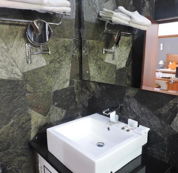 חדר משפחתי דלוקס, Travellers Nest Kandy