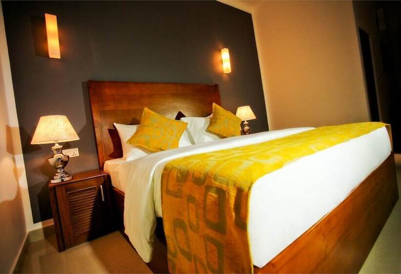 חדר סטנדרט לשלושה, Travellers Nest Kandy