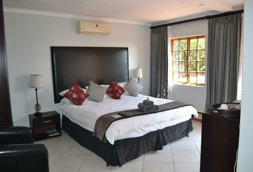 חדר דלוקס עם מרפסת, Edelweiss Corporate Guesthouse