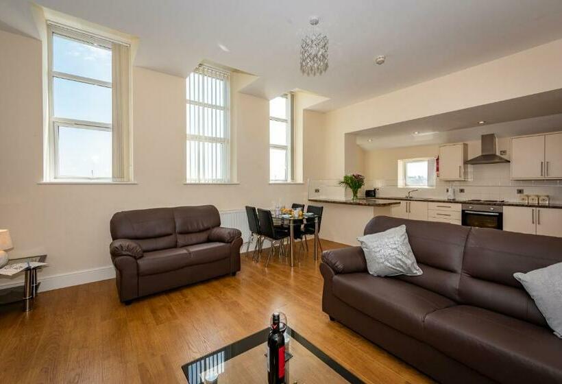 Апартаменты 2 Спальни, Waterview Deluxe Apartments