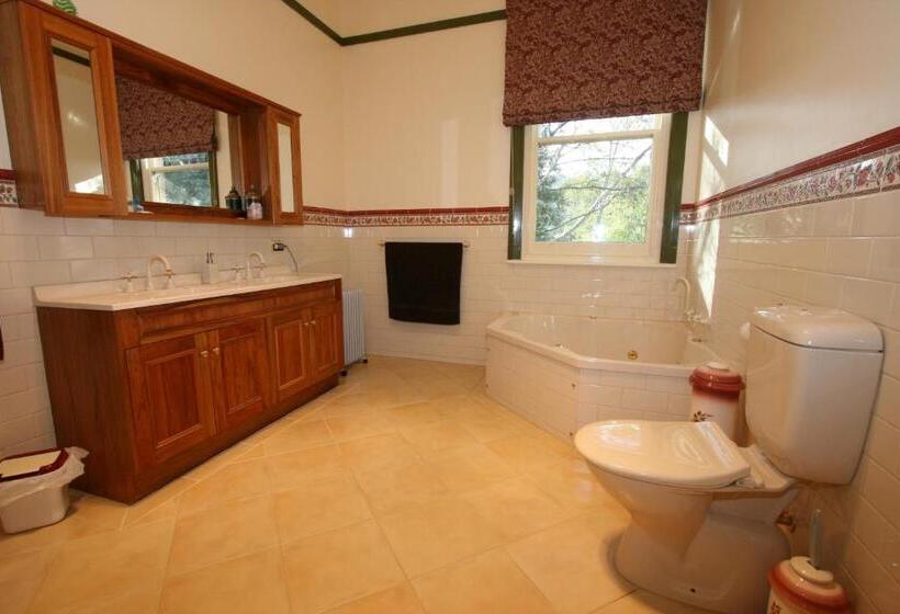 Люкс с гидромассажем, Donalea Bed And Breakfast & Riverview Apartment