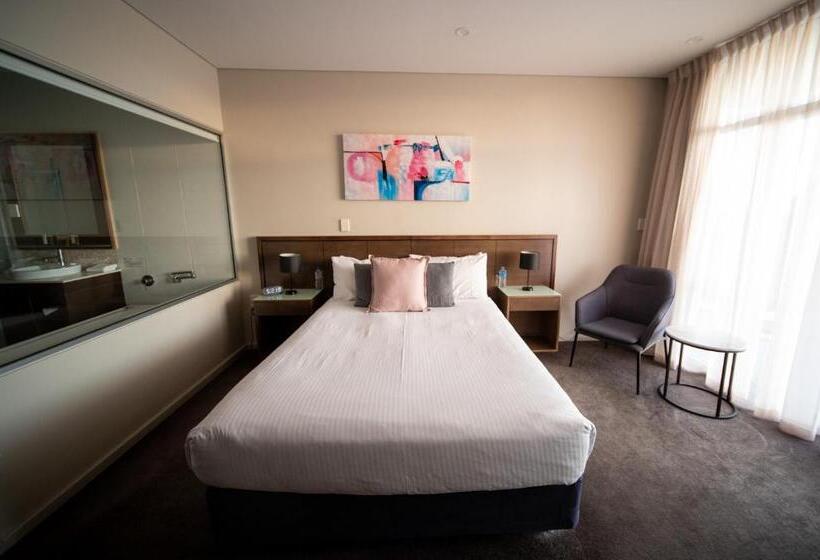Номер Стандарт с Балконом, Sfera's Park Suites & Convention Centre