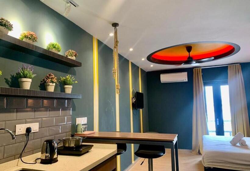 스탠다드 스튜디오 킹침대, Smile Hotel Usj