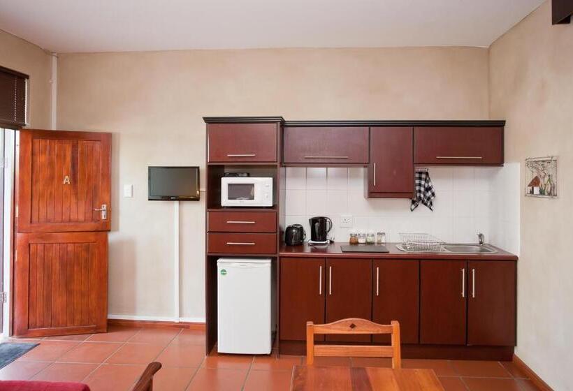 Номер Стандарт, Miles B&b Guest House