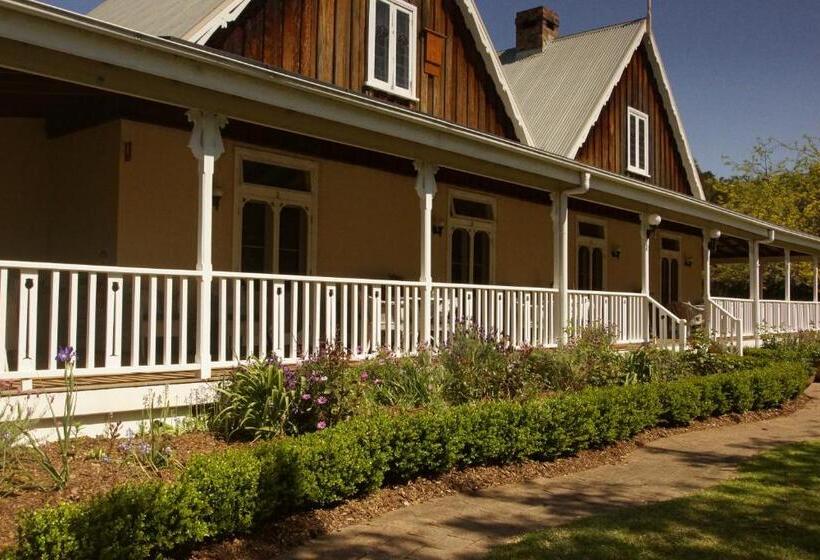 سوییت لوکس, The Carriages Boutique Hotel and Vineyard