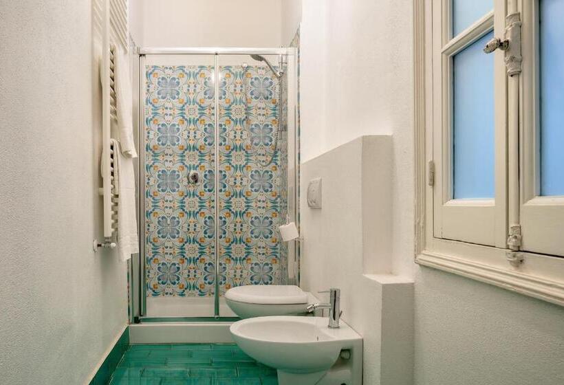 غرفة قياسية سرير كينج, Bellezza Suites