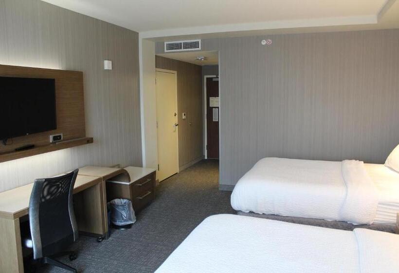 Номер Стандарт, Courtyard By Marriott Muncie At Horizon Convention Center